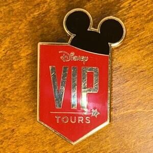 Disney VIP Tours 2019 Pin